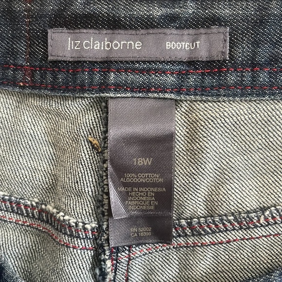 $77 NWT Liz Claiborne Womens Classic Fit side stitching 18W - Picture 3 of 4